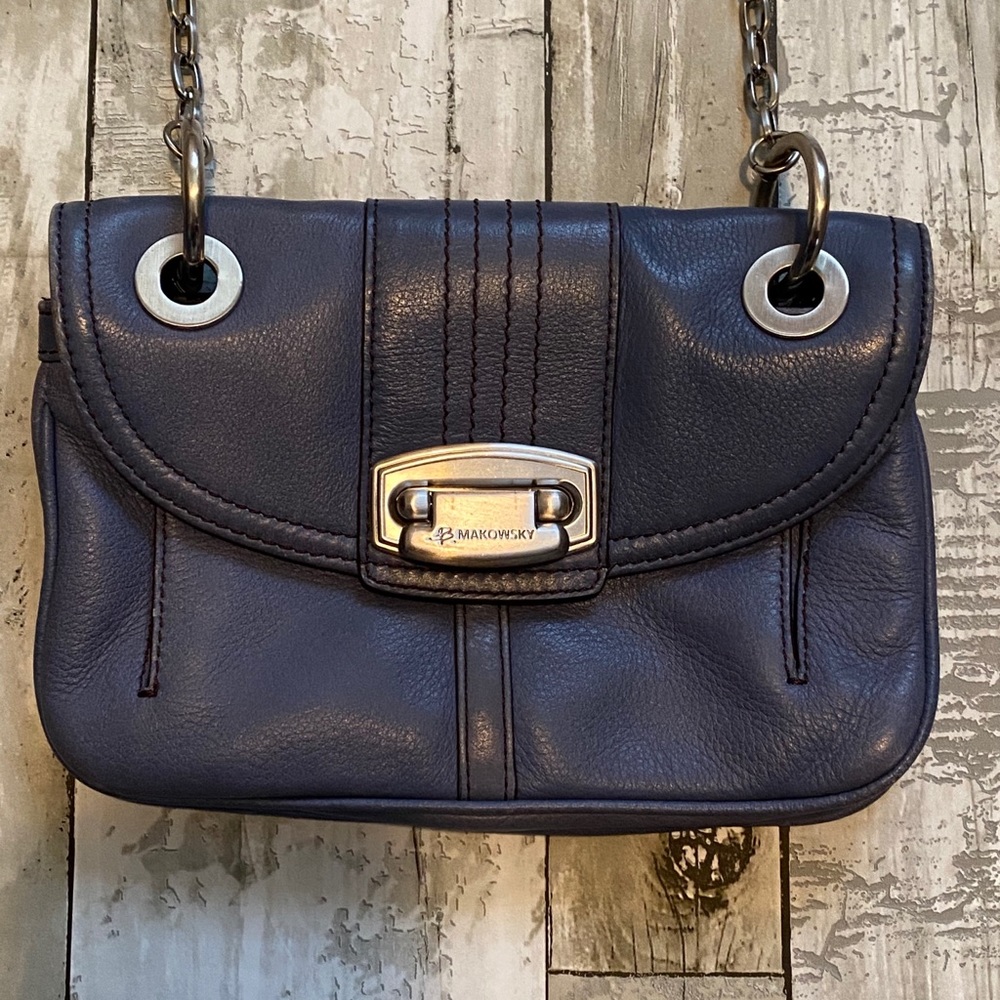 B. Makowksy Crossbody Chain Purse Blue Leather